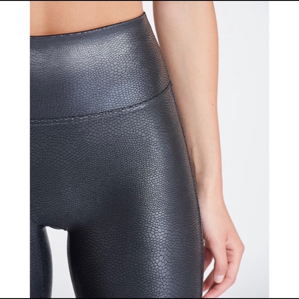 Spanx Faux Leather Croc Leggings in Color Gunmetal - Picture 1 of 7